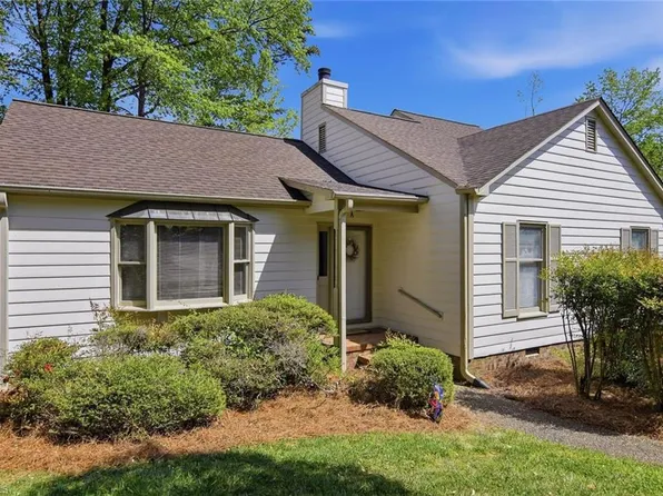 907 Chatfield Dr #A, Jamestown, NC 27282