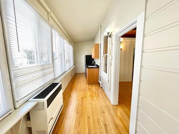 5th image of 1189 Church St