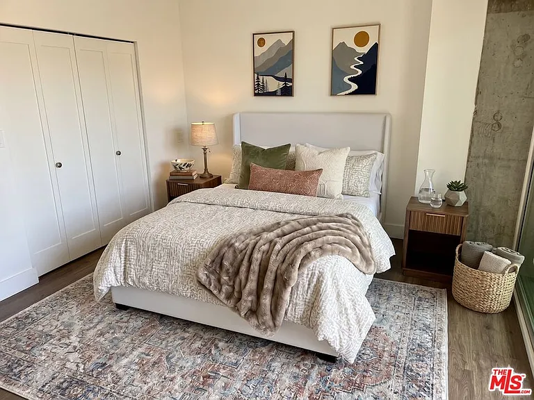 838 N Doheny Dr #402 — Photo 9