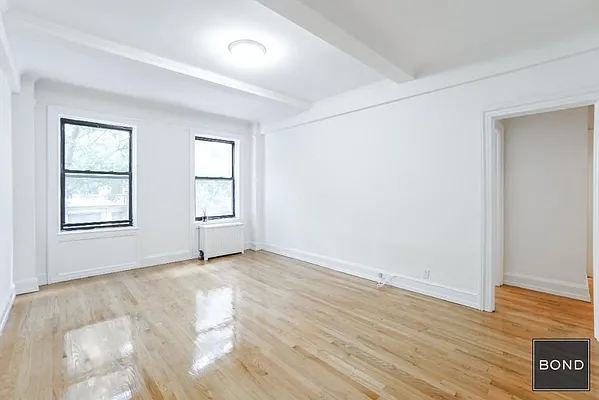 Rented by Bond New York | media 1