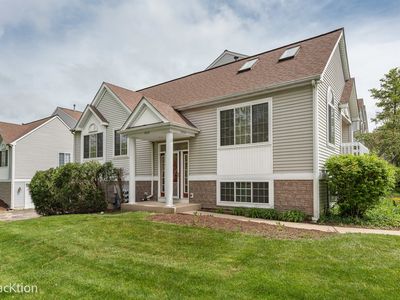 2424 Dawson Ln, Algonquin, IL, 60102