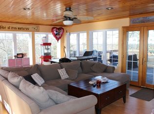 40 Ski Hill Rd, Portage, IN 46368