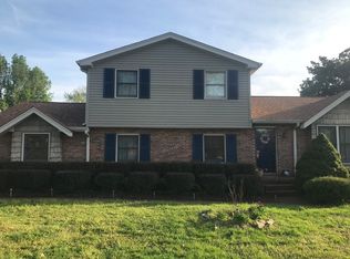 600 Highland View Dr, Hermitage, TN 37076