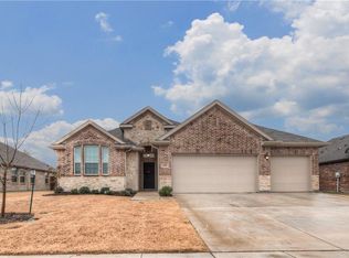 335 Blanco Dr, Forney, TX 75126