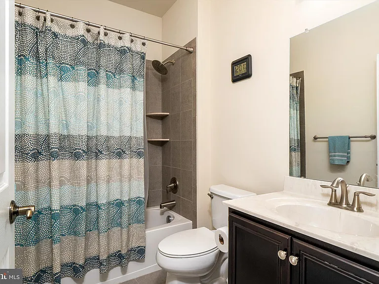 1711 Yearling Ct — Photo 23