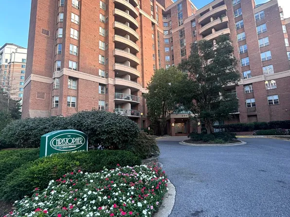 4808 Moorland Ln APT 803, Bethesda, MD 20814