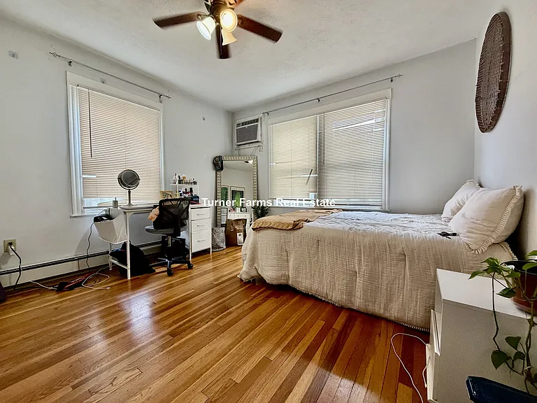 94 Heath St #1F — Photo 9