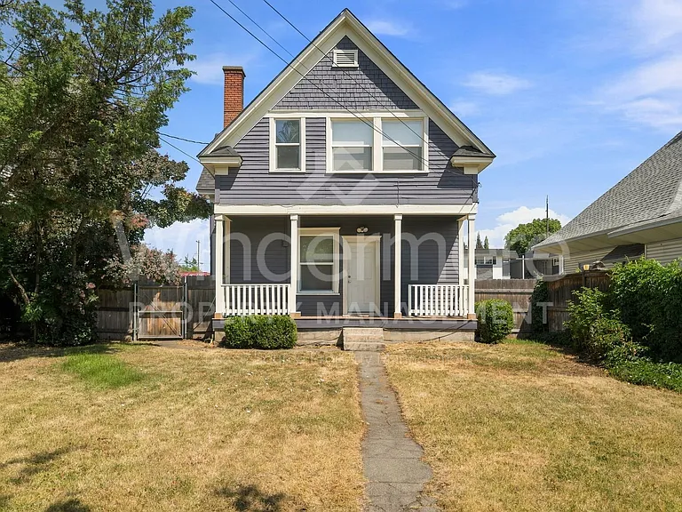 914 E Indiana Ave — Photo 33