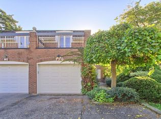 136 Stillwater Cres, Toronto, ON M2R 3S2