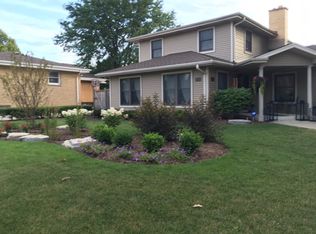 164 E Adams St, Elmhurst, IL 60126