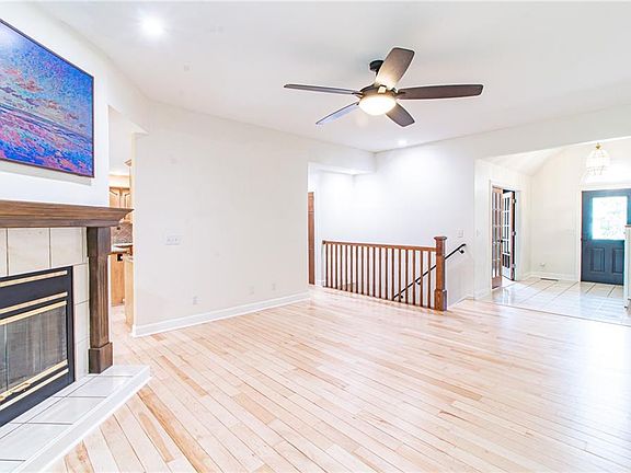 3rd image of 1885 W Timber Ridge Dr