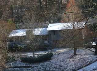 387 Auburn Park Dr, Waynesville, NC 28786