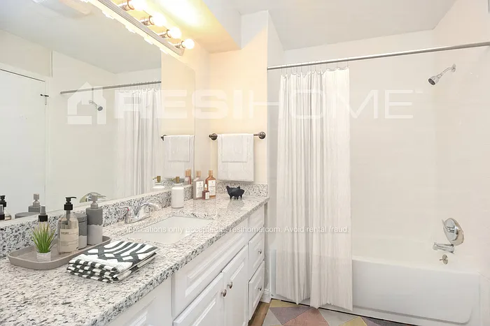 1906 Oakmeadows Dr — Photo 11