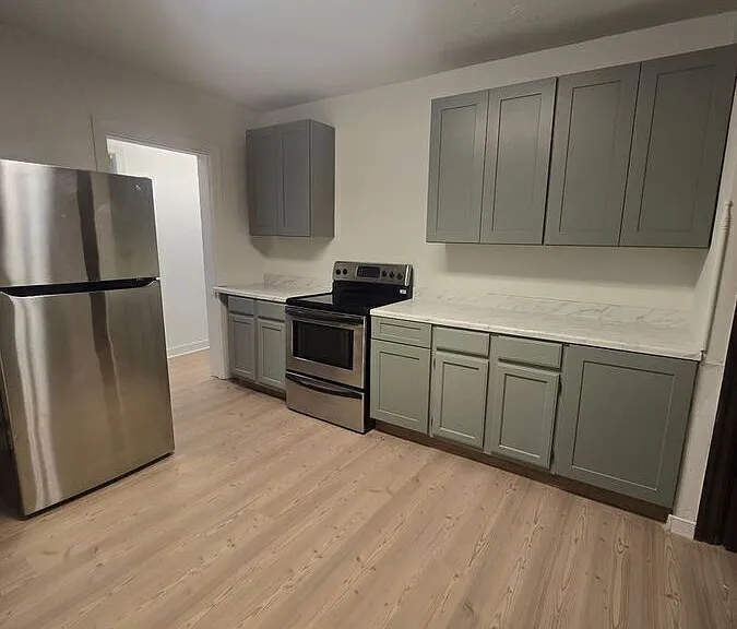 247 S 8th St #2 — Photo 9