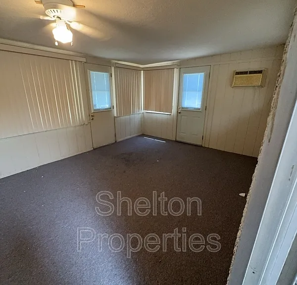 10103 N 97th Ave #B — Photo 4