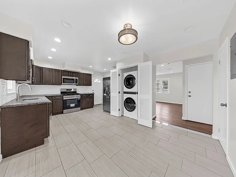 11 Sibel Ct #2 — Photo 4
