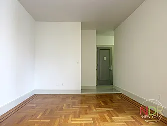 Rented by Next Door Realty NYC