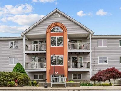 724 Beverage Hill Ave #304, Pawtucket, RI, 02861