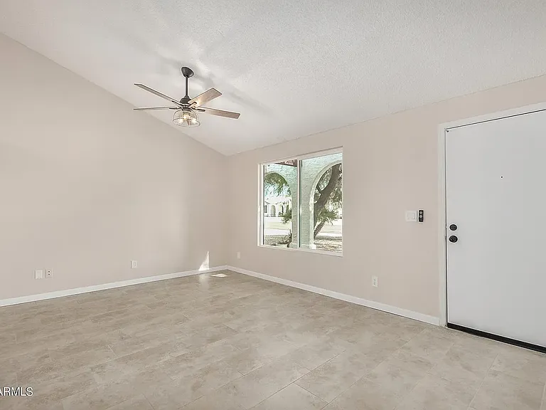 5130 W Joan De Arc Ave — Photo 2