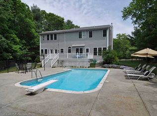 1 Audubon Ln, Hope, RI 02831