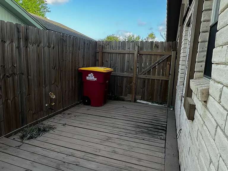 1825 Rosinante St — Photo 23