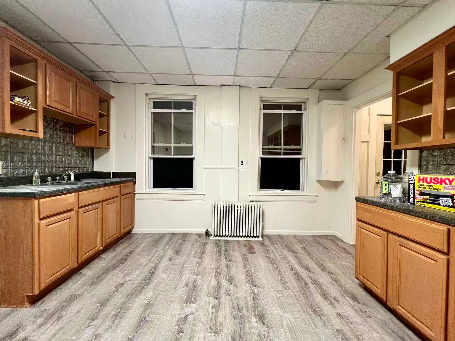 3 bed, 1200 sqft, $3,150 — Photo 3