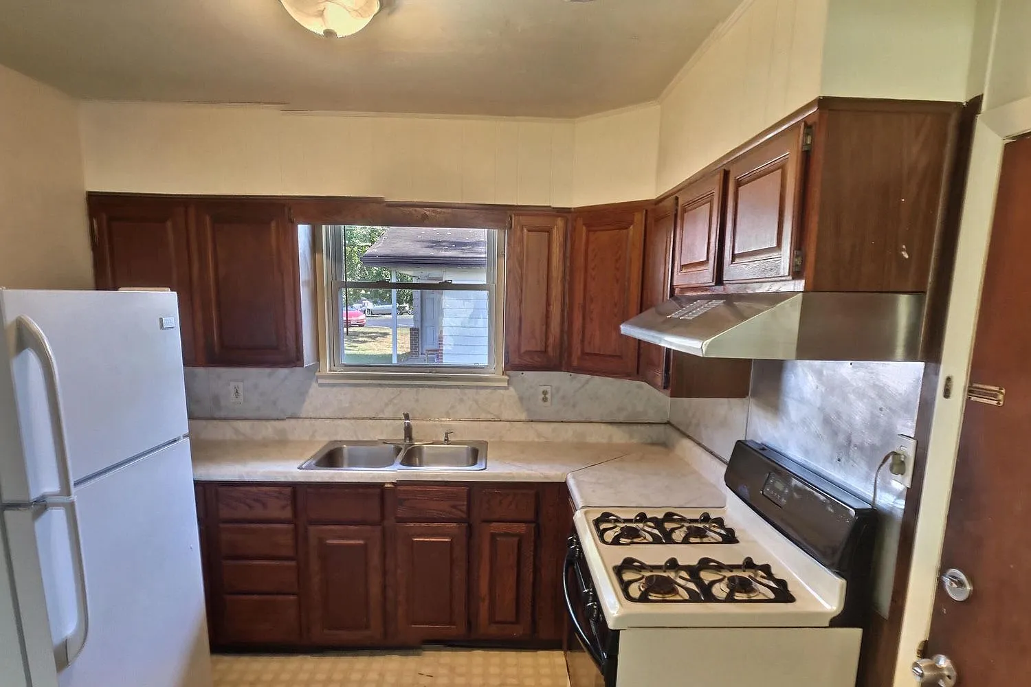 403MV — Photo 3