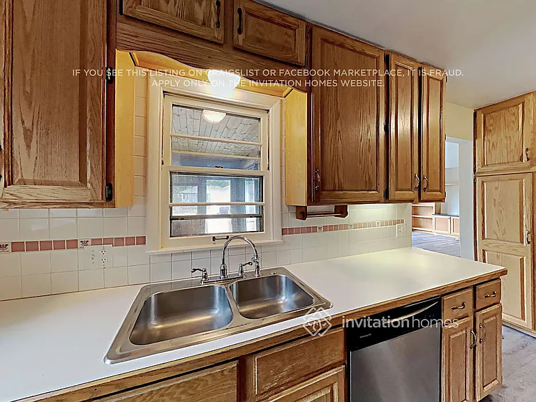 6828 Russell Ave S — Photo 11