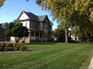 1106 W Lafayette Ave, Jacksonville, IL 62650