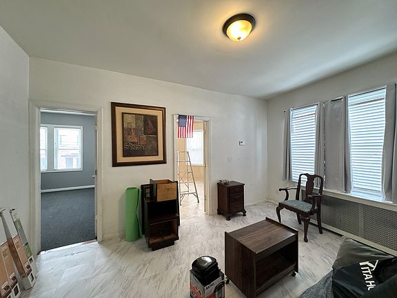 2nd image of 528 Union Ave #2L