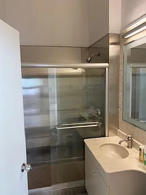 Rented by R New York | media 23