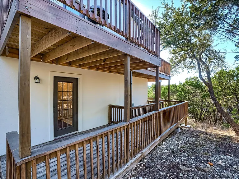5909 Lago Vista Way #D — Photo 30