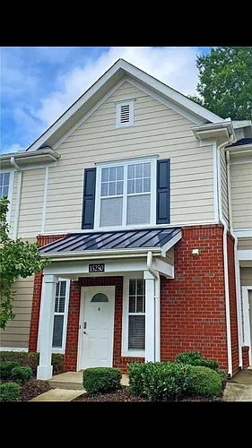 15250 Coventry Court Ln Photo 1