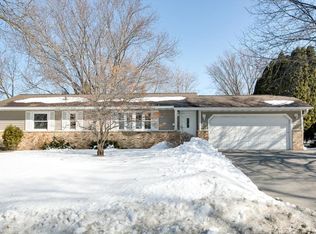 1851 Carnelian Ln, Eagan, MN 55122