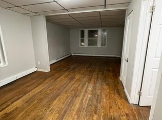 738 River St APT 1, Troy, NY 12180