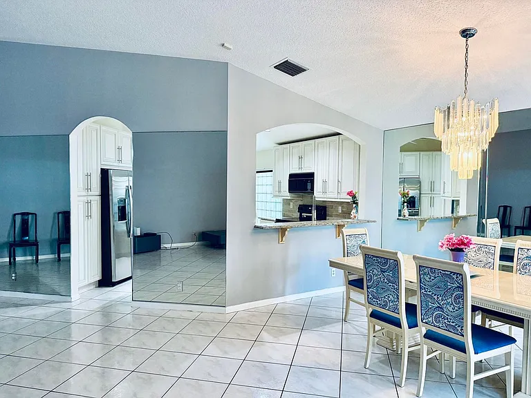 10921 Royal Caribbean Cir #10921 — Photo 17