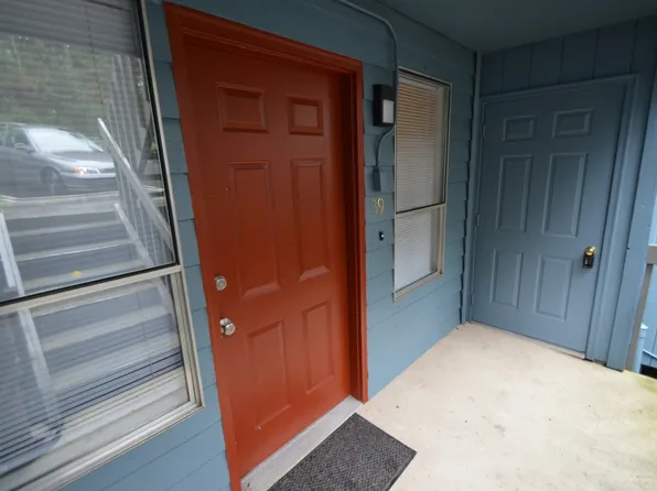 500 N National Ave #39, Bremerton, WA 98312