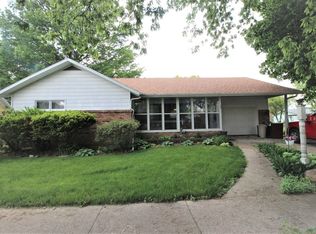 207 N Henderson St, Kenney, IL 61749