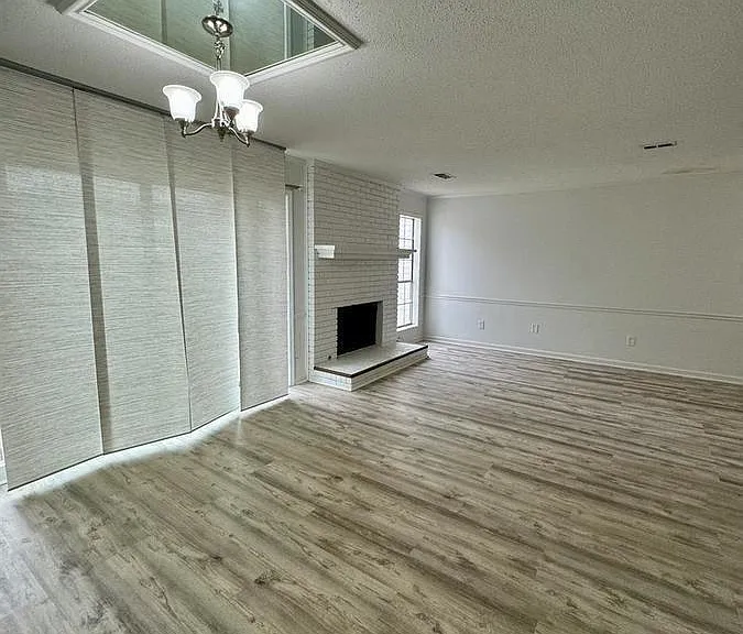 1722 Saint Charles Pl — Photo 10