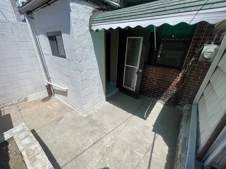 1016 Tree St — Photo 13