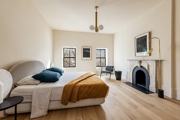 Sold by Compass | media 19