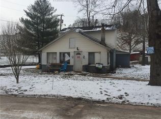 1255 Claylick Rd, Ripley, WV 25271