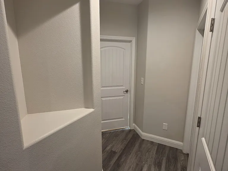 153 N Koleen Ave — Photo 21