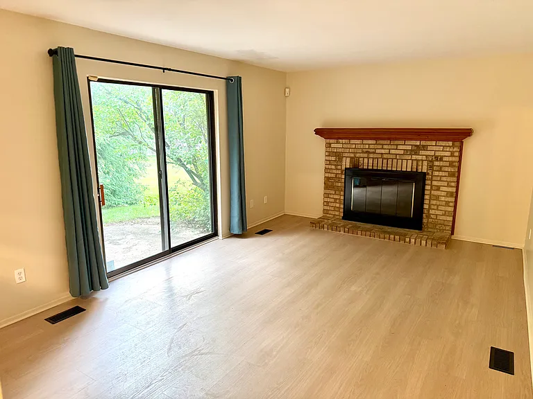 1073 Rue Willette Blvd — Photo 6