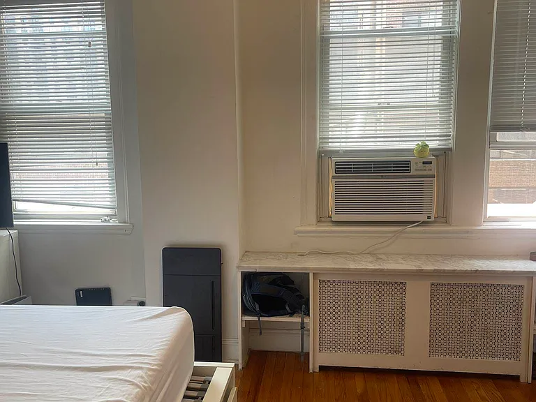 304 E 41st St #1307A — Photo 9