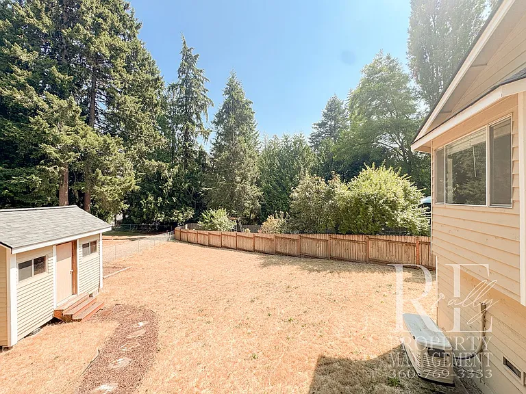 4618 NW Bernard St — Photo 48