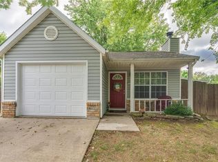 1622 N Timberline Dr, Fayetteville, AR 72704