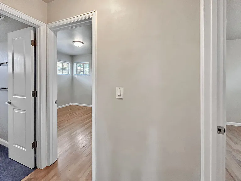Sloan's Lake: 2-Bedroom Unit With High-End Finishes — Photo 13