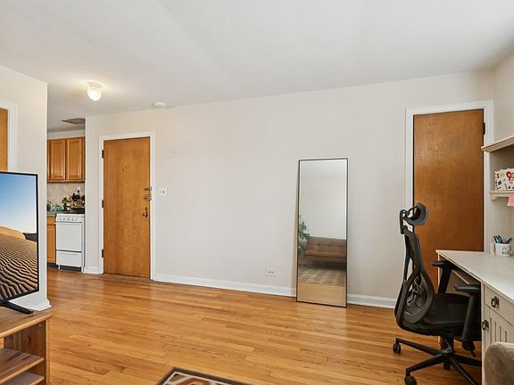 5th image of 737-739 Garfield St