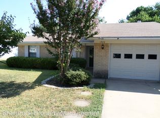 1928 Century Dr, Woodway, TX 76712